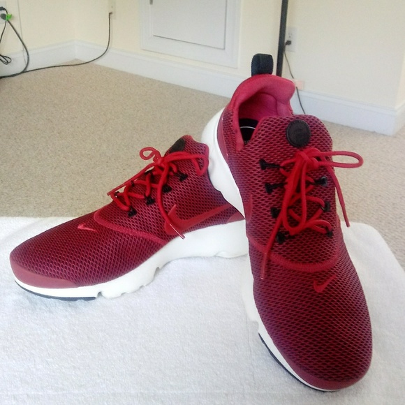 Nike Shoes - Nike Presto Fly